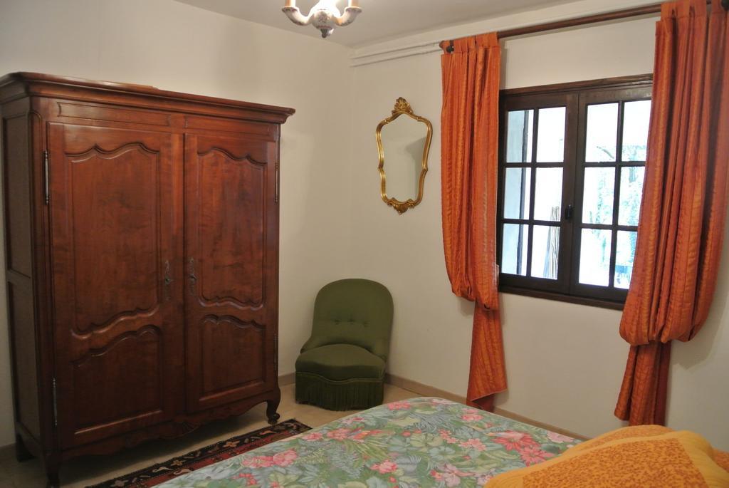 Chambres D'Hotes Saint Alexandre La Rouviere Rum bild